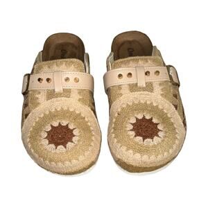 Outwoods Bria-2 Crochet Cork Bottom Clogs Cream Boho NWOT Size 6